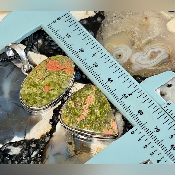 Unakite Jasper Pendant & Earrings Set - Picture 13 of 15